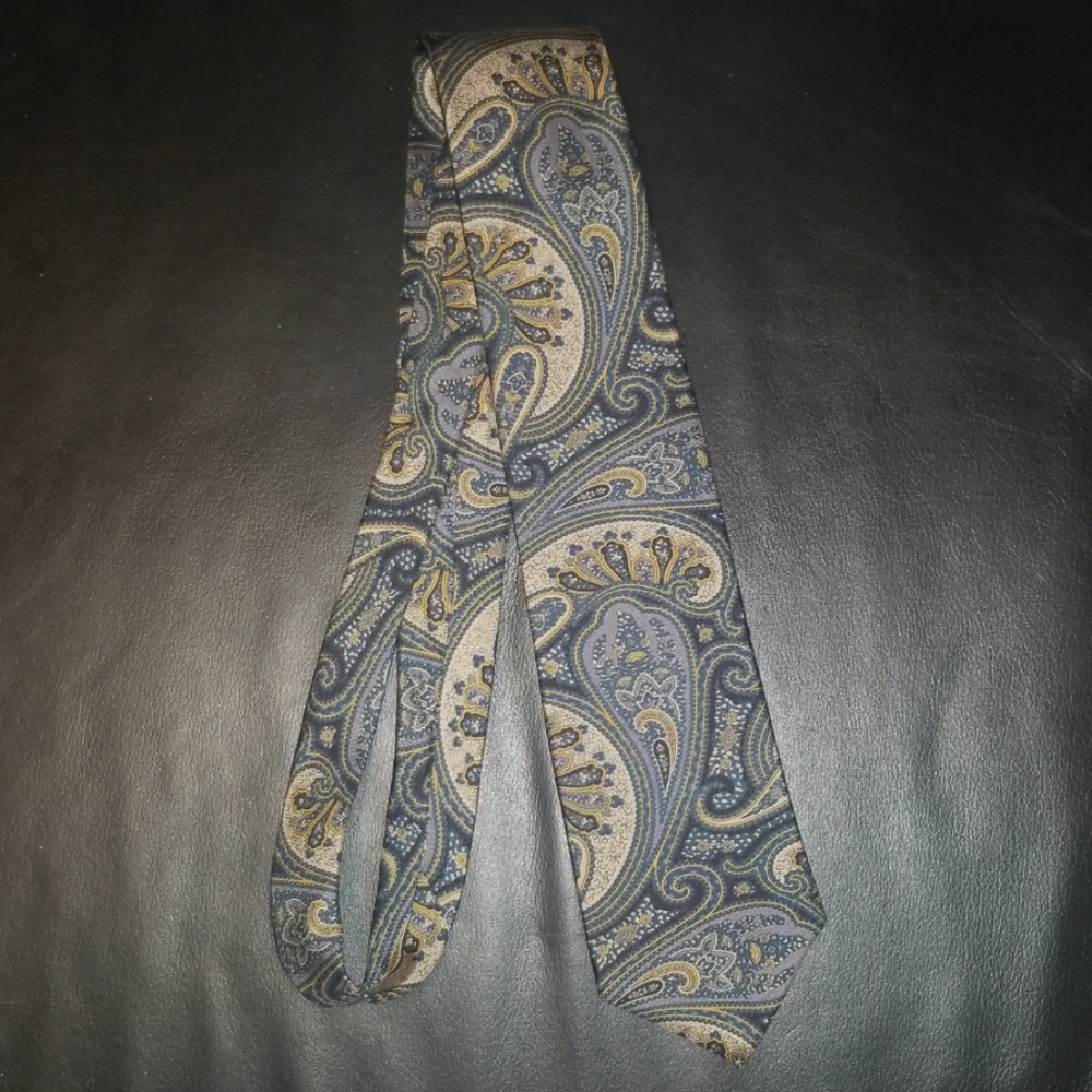 Givenchy Men's Paisley Navy Necktie